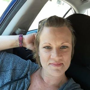 Meet your Posher, Corinne